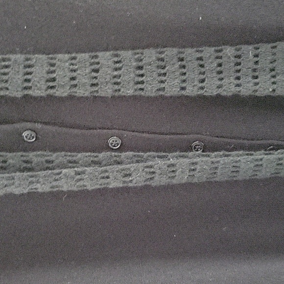 Beautiful Cashmere Sweater - Picture 2 of 4